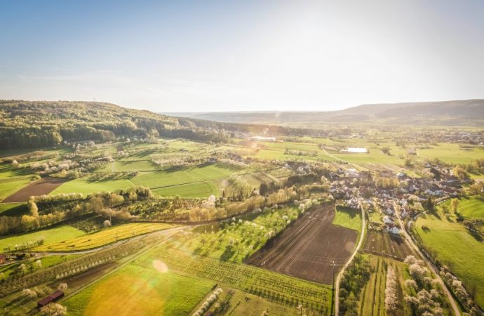 Avviso pubblico per la presentazione di proposte di intervento per il restauro e la valorizzazione del patrimonio architettonico e paesaggistico rurale da finanziare nell’ambito del PNRR, Missione 1