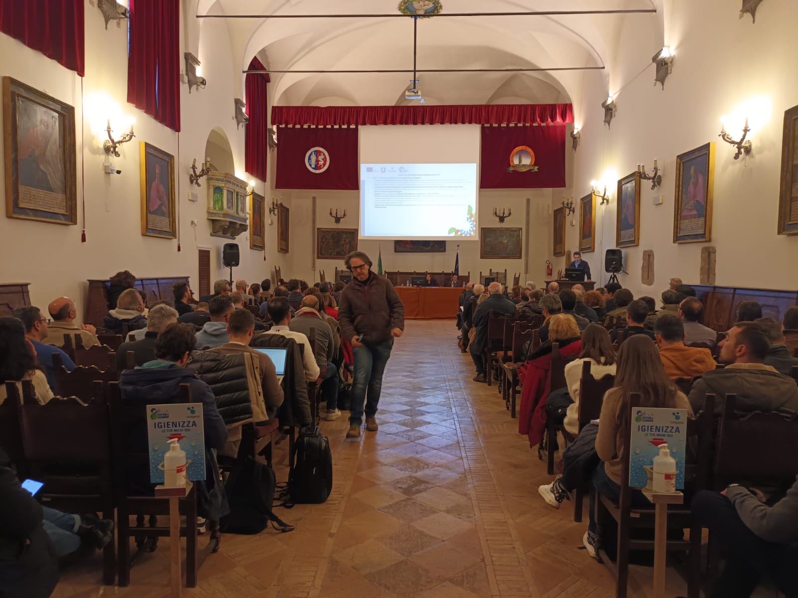 Ottimo successo del Seminario I nuovi Bandi “sostegno 2024” del CSR per l’Umbria